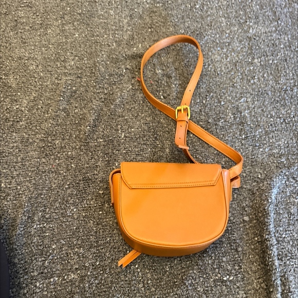 Jj Winters Ivy Leather Crossbody - Picture 6 of 6